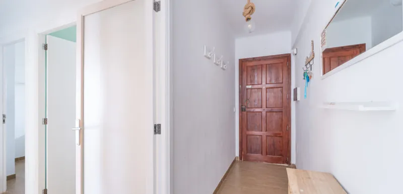 Reformed apartment with balcony in Colonia de Sant Jordi · 3 bedrooms — photo 10