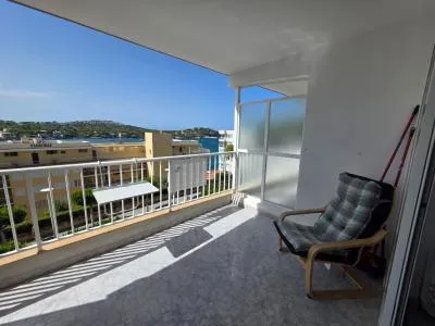 Apartment in Calvià (Santa Ponça) with 51 m² built surface, 1 room, 1 bathroom, 50 m to the sea — photo 4
