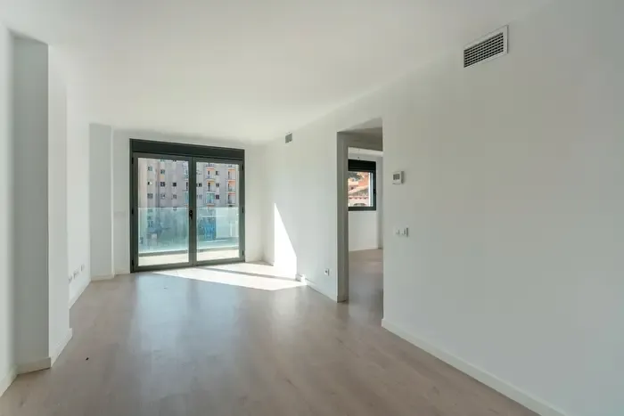 Ponent, El Terreno: Piso en venta de 2 habitaciones — photo 1