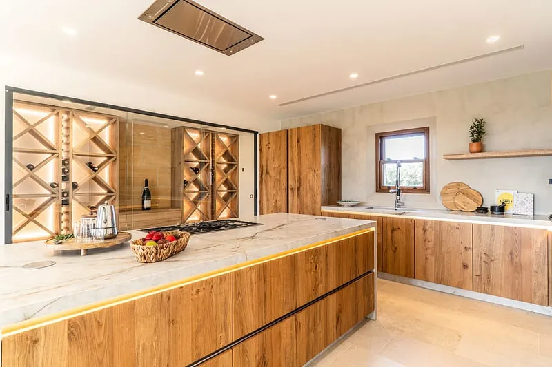 Exquisite Mallorcan Finca with Pool and Gym in Campos — photo 12