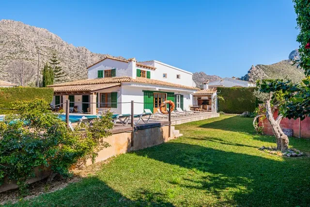 Two fantastic villas with holiday licenses for sale in Puerto Pollensa, North Mallorca — photo 9
