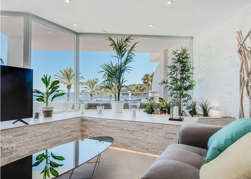 Magaluf - Beach Front 2 Bedroom Luxury Apartment — photo 8