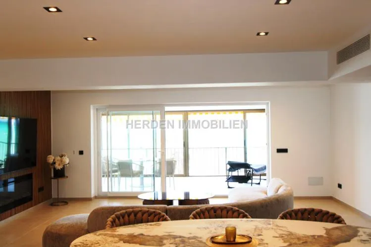 Exclusive luxury apartment on the first sea line at Playa de Palma — photo 8