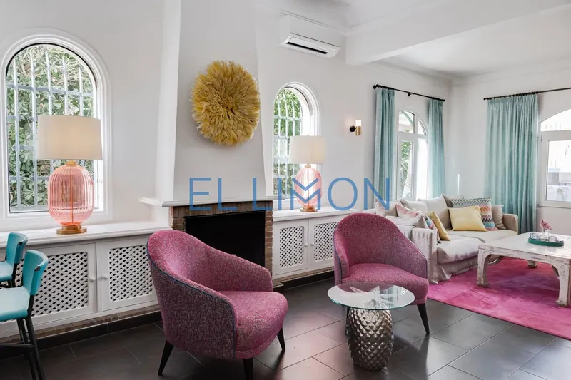Reformed Chalet — photo 5
