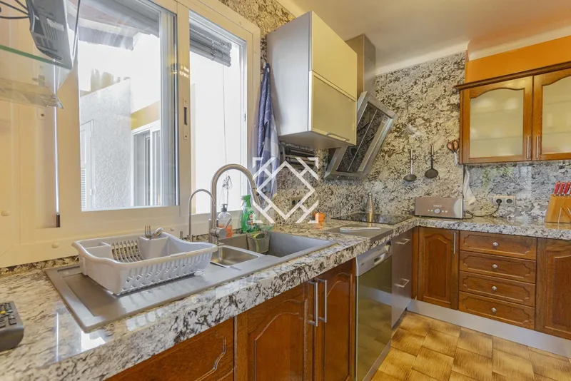 Penthouse with private roof terrace and sea views for sale in Can Picafort, Mallorca. — photo 10