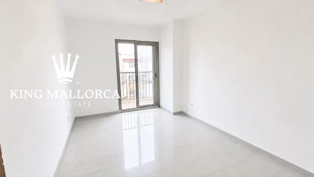 Flat for sale in Palma de Mallorca — photo 1