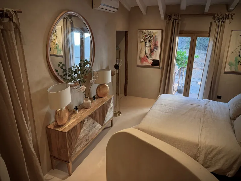 Exclusive designer apartment on the 1st floor at Llucmajor market square — photo 11