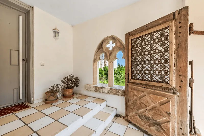 Property cmrma8059005zmr7j152bgb5u — photo 6