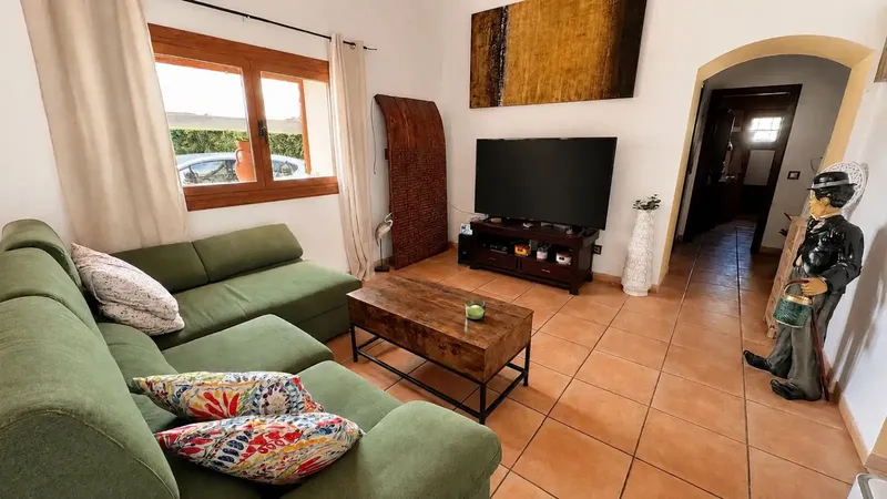 This quiet finca in Sa Pobla with 183 m2 of usable space on a plot of approx. 13,000 m2, is located in a very private area — photo 4