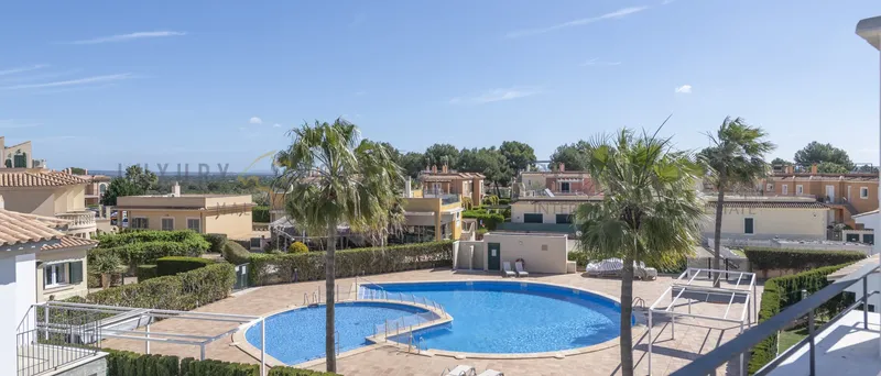 Ready to move in villa in Sa Rapita in the south of Mallorca with partial sea views — photo 11