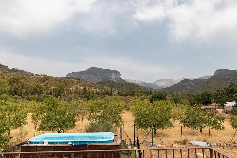 Discover the authentic essence of the Mallorcan countryside with this charming rustic finca located in Lloseta, enjoying spectacular views — photo 6