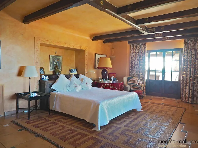 Rustic finca in S'Alqueria Blanca — photo 11