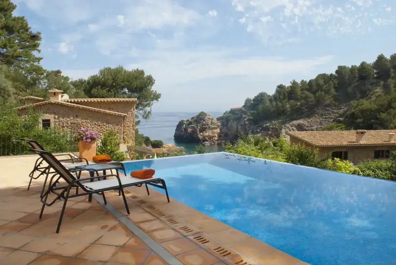 Charming natural stone finca with impressive sea views in a privileged location in Cala Deya — photo 11