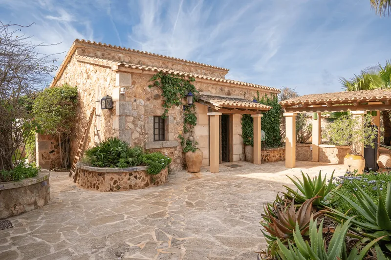 Country house with pool in Santanyi — photo 3