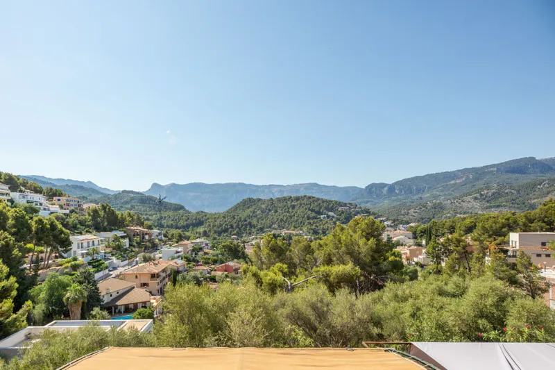 Apartment with large terrace and community pool in Port de Sóller — photo 11