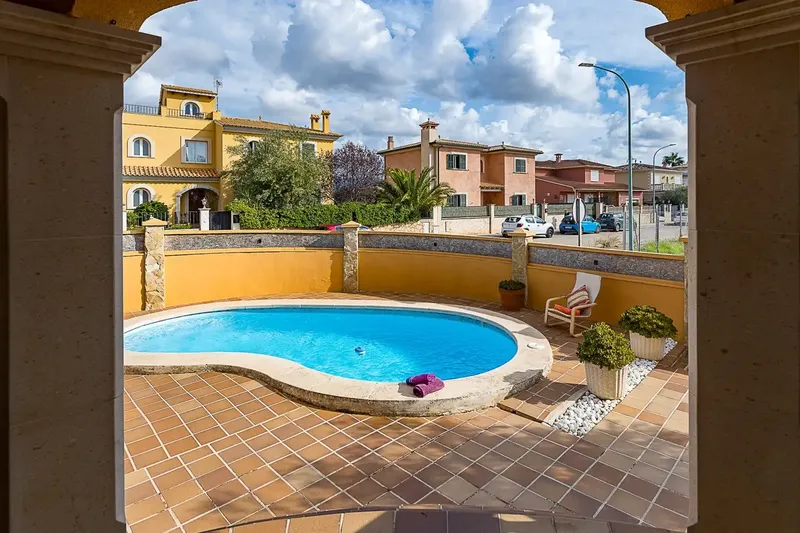 In the quiet area of Son Macià in Marratxí, this spectacular 170 m² detached house is for sale, all on one floor, very bright — photo 3