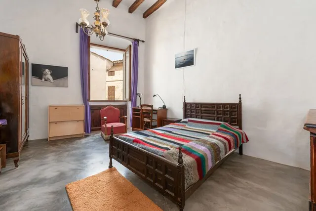 Town house with patio to refurbish for sale in the old town of Pollensa, North Mallorca — photo 5