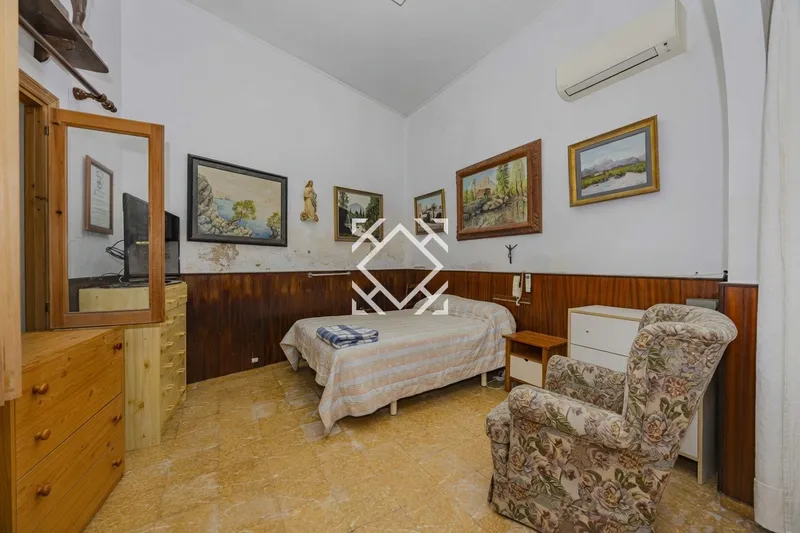 Charming Townhouse for Sale in the Old Town of Pollença with Great Renovation Potential and Panoramic Views — photo 9