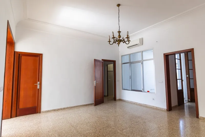 Particularly large and bright apartment in Santanyí — photo 1