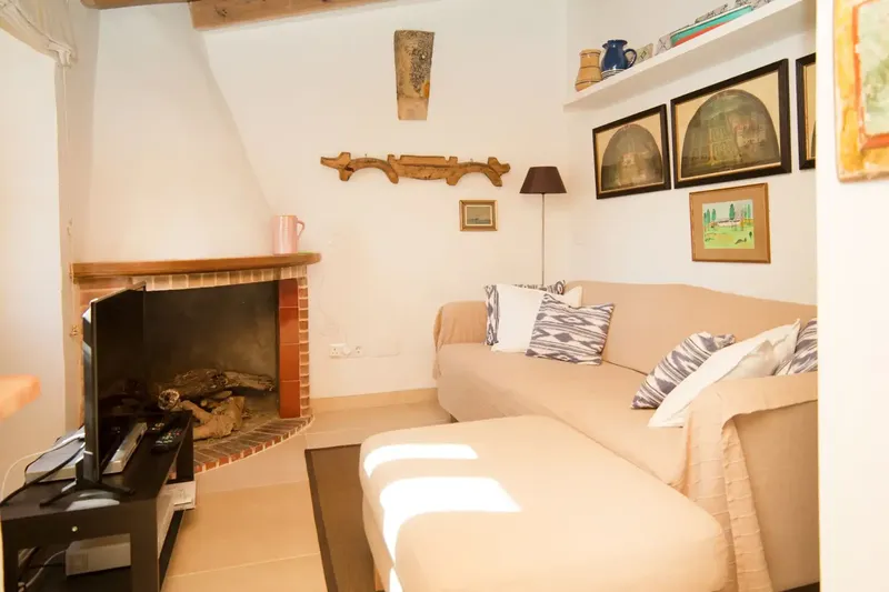 Fantastic finca in the mountains with panoramic views of the sea and the village of Banyalbufar — photo 6
