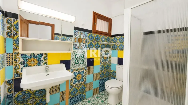 Exclusive Opportunity! Large charming house with terraces and garden to renovate to your taste — photo 12