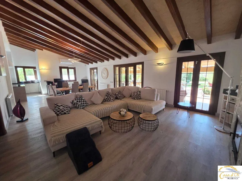 Mallorcan finca with pool, guesthouse and Mediterranean garden in S’Illot — photo 12