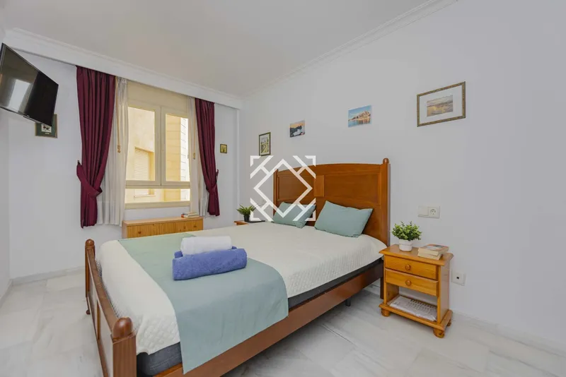 A spacious and bright flat in an exceptional location, for sale in Puerto de Alcudia, Mallorca. — photo 6