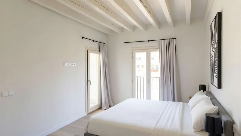 Exclusive penthouse with a private rooftop terrace in the heart of Palma — photo 7