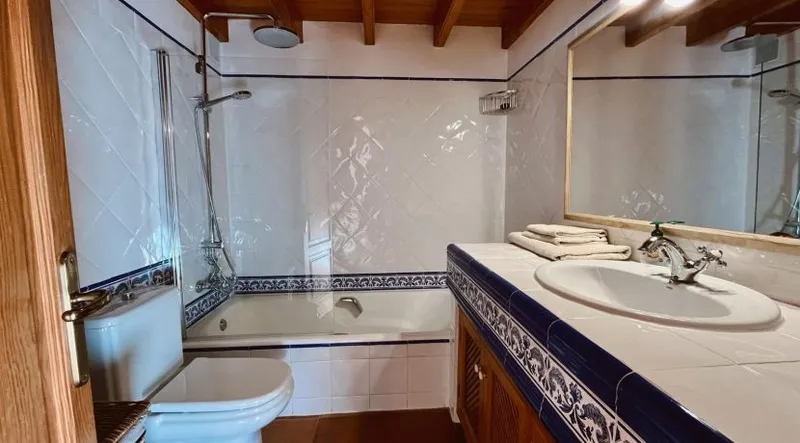 Apartment with terrace and beautiful views in the port of Soller — photo 11