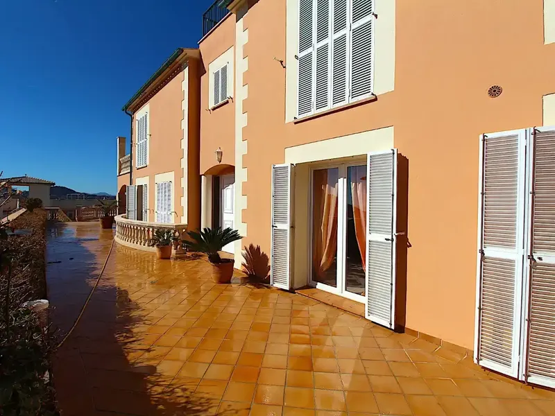 ABSTENERSE INMOBILIARIA Chalet de 300m2 en la emblematica zona de Es Pelats, una zona residencial de alto prestigio y muy cotizada de Cala R — photo 11