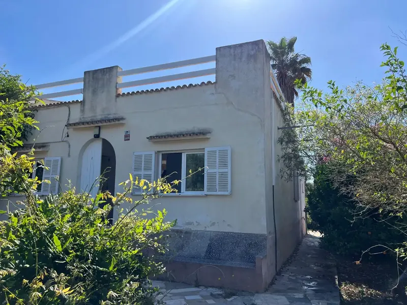If you are looking for a quiet environment without giving up the convenience of having all services nearby, this rustic estate could be the opportunity — photo 6