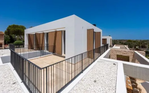 New build villa in Cala Llombards – with modern architecture near the sea — photo 11