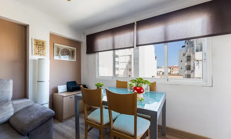 Spacious exterior and very bright apartment near the... — photo 2
