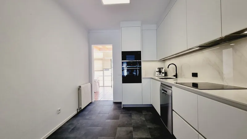 AL-JHRE047 – Ground floor property with 3 bedrooms within walking distance to the beach — photo 9