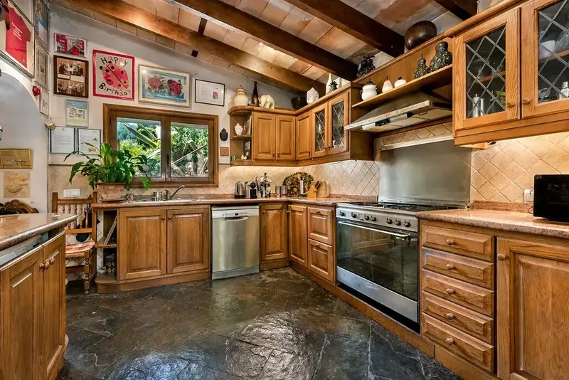In the heart of Mallorca, on the outskirts of Mancor de la Vall, stands this charming natural stone property offering privacy, t — photo 6
