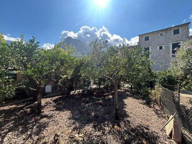 Magnificent village house with garden on the outskirts of Sóller — photo 6