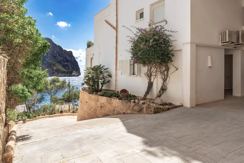 Stunning sea views in Cala Llamp, Puerto Andratx — photo 6