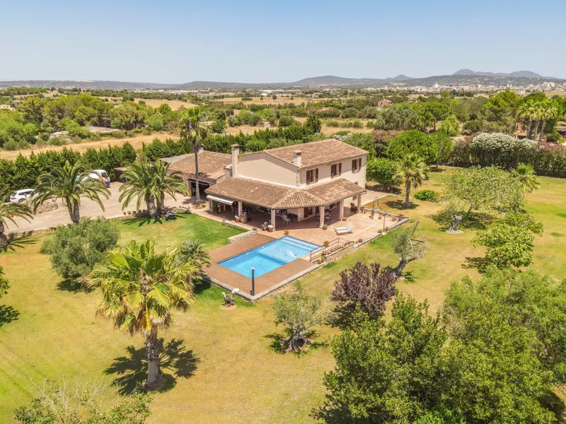 Traditional Mallorcan finca in Manacor — photo 1