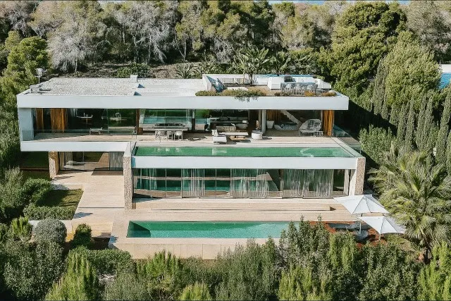 Luxury villa with spectacular sea views in Cala Vinyas — photo 1