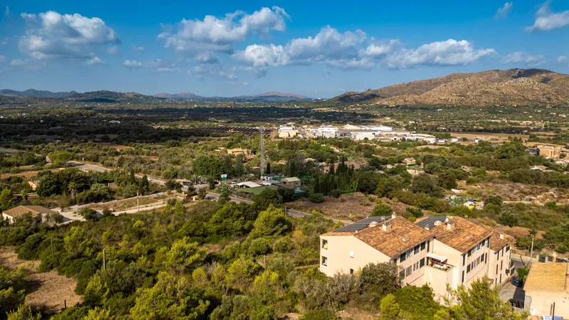 Exclusive plot over 32,000 m² with incomparable mountain views — photo 2
