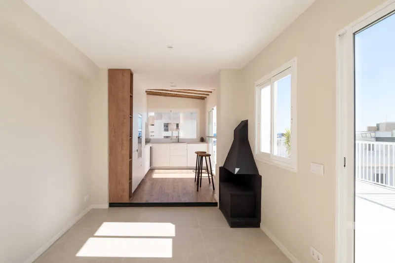 Renovated penthouse with large terrace and sea views in Santa Catalina — photo 8