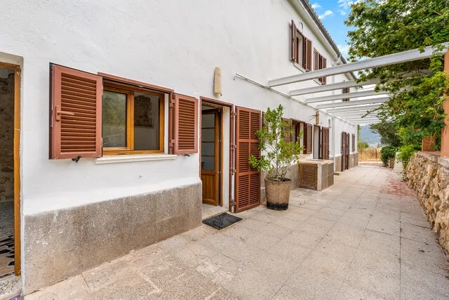 Investment Finca with Pool for Sale in S'Arracó, Southwest Mallorca — photo 3
