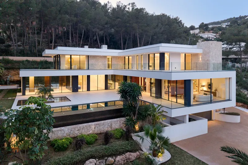 Exclusive: Newly built designer villa in a wonderful natural oasis - Marcel Remus Real Estate — photo 2