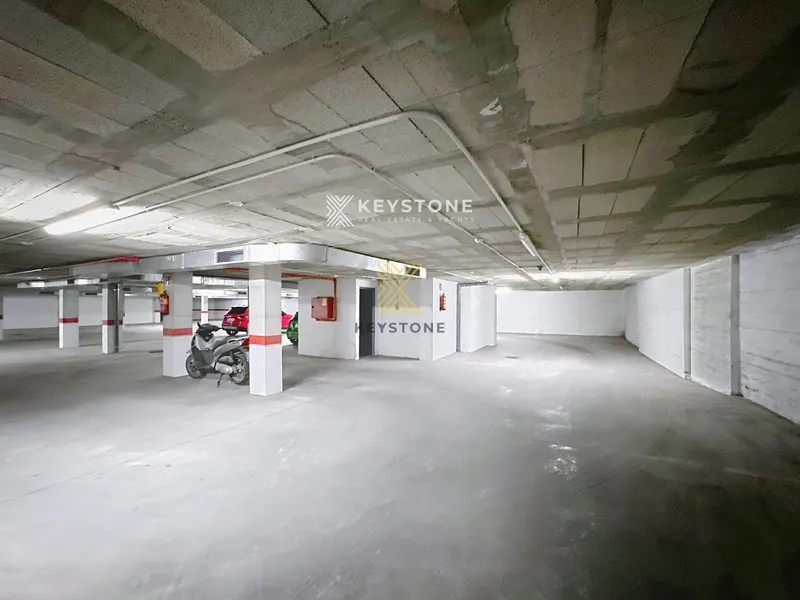 Garage — photo 4
