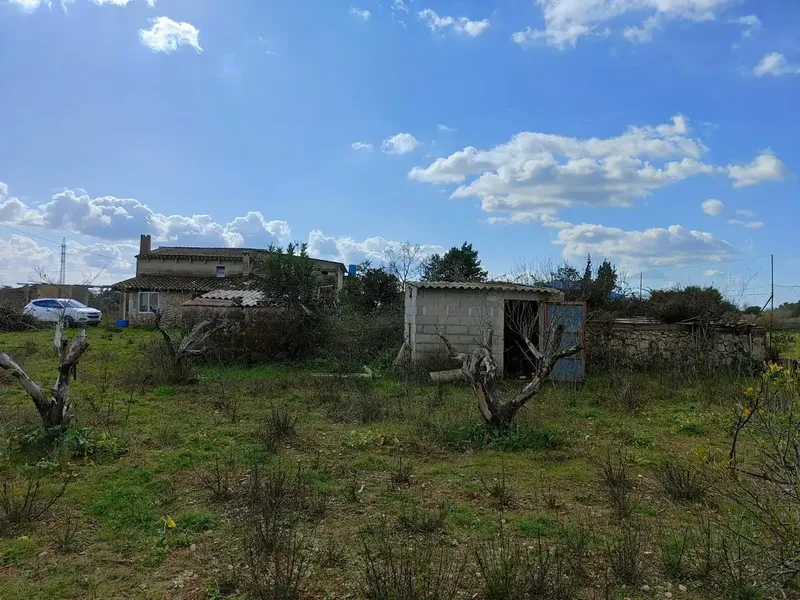 Excellent estate in Búger, to be fully renovated, with a main two-story house with fireplace. Porch with barbecue, a stone house for — photo 7