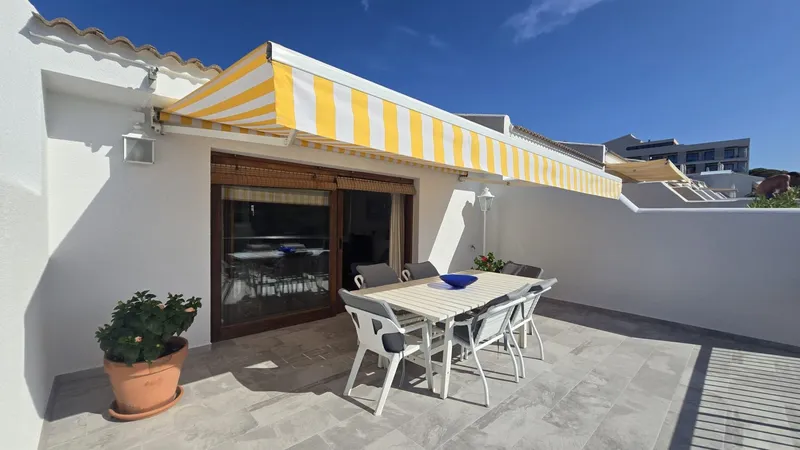 Townhouse with sea views — photo 2