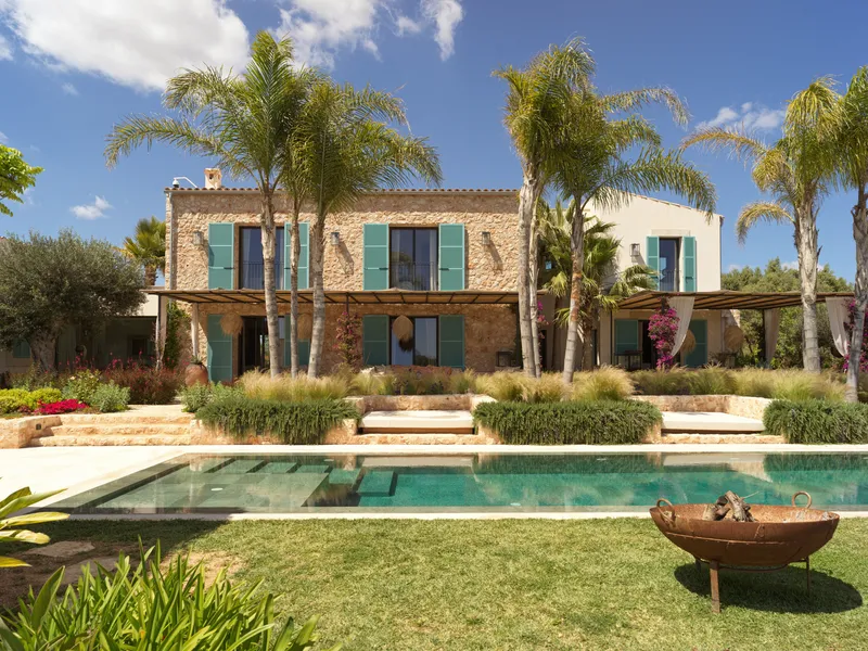 Remarkable finca with guest house in Llucmajor — photo 1