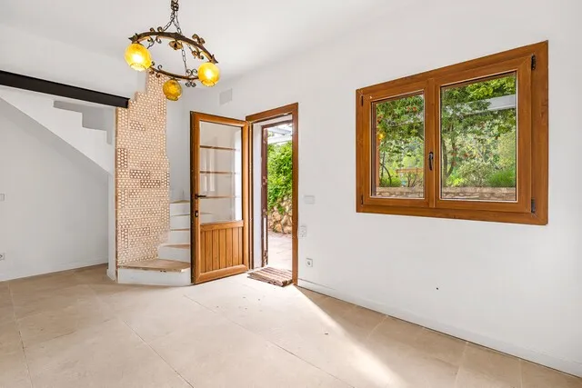 Investment Finca with Pool for Sale in S'Arracó, Southwest Mallorca — photo 7
