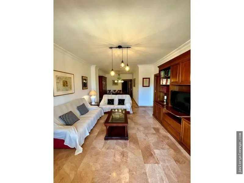 Flat for rent on Calle d'En Bordils — photo 11