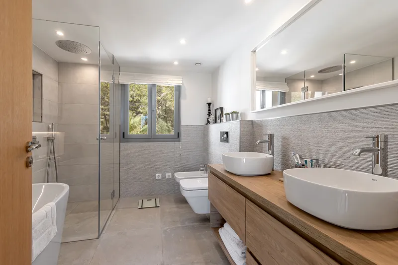 Villa in Santa Ponsa - Top modernized property with pool in sought-after location — photo 9